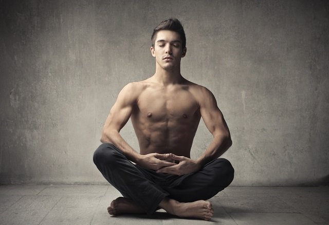 6个男性朋友们应该尝试瑜珈的理由