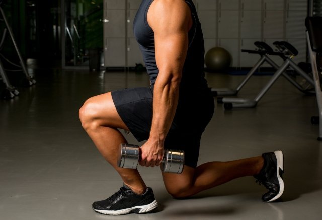 训练下半身，不要忘记单脚动作
