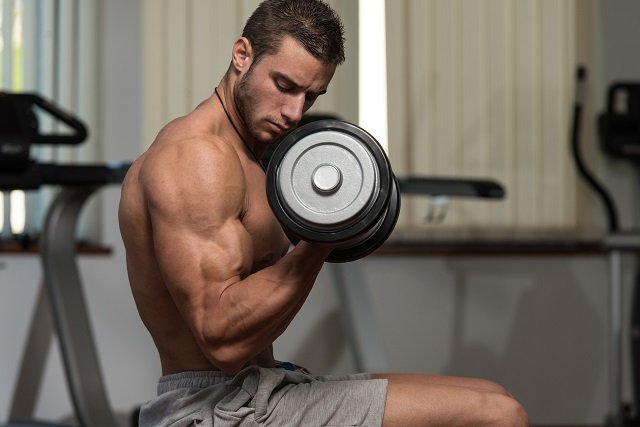 小老鼠要长大　迅速开发肱二头肌