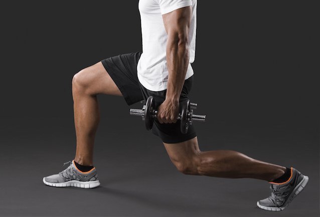 打造双腿无捷径—哑铃弓箭步