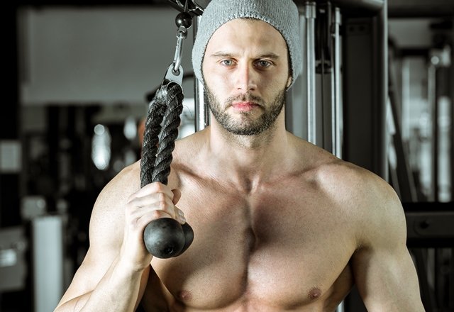 加强上背与肩部：Face Pull