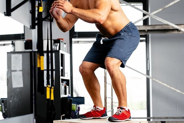 徒手重量训练动作（进阶）—腿部